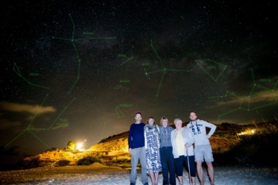 Νight at the beach – light painting